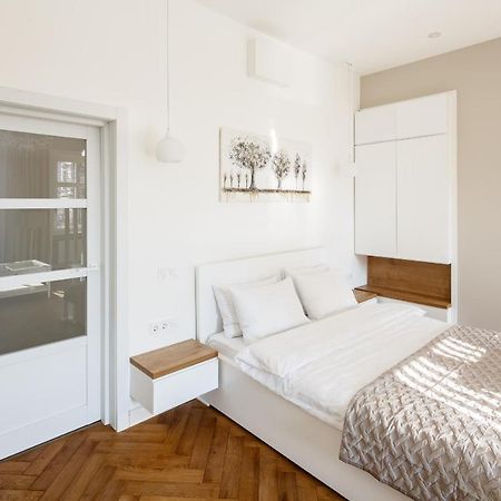 Palace view apartments - 24 Kopernyka str. Lviv Bagian luar foto
