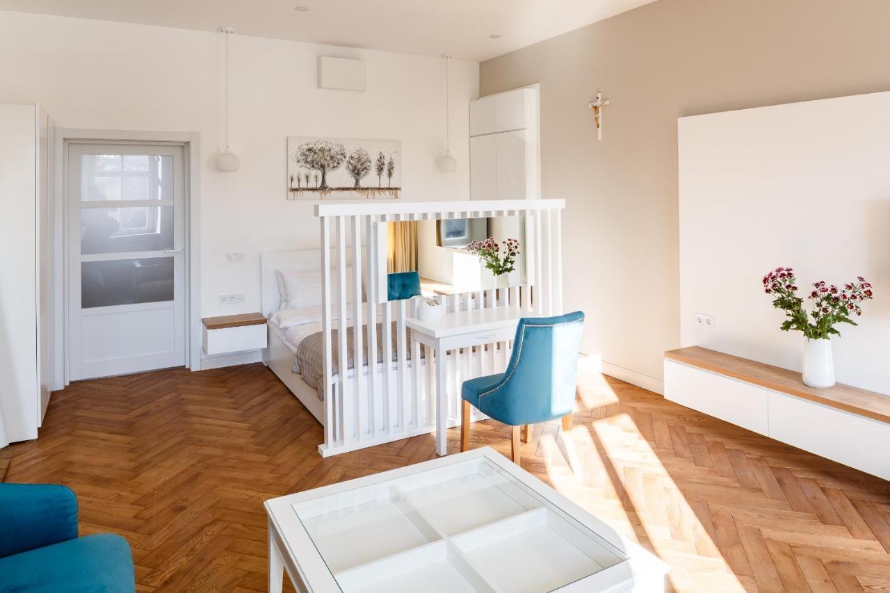 Palace view apartments - 24 Kopernyka str. Lviv Bagian luar foto