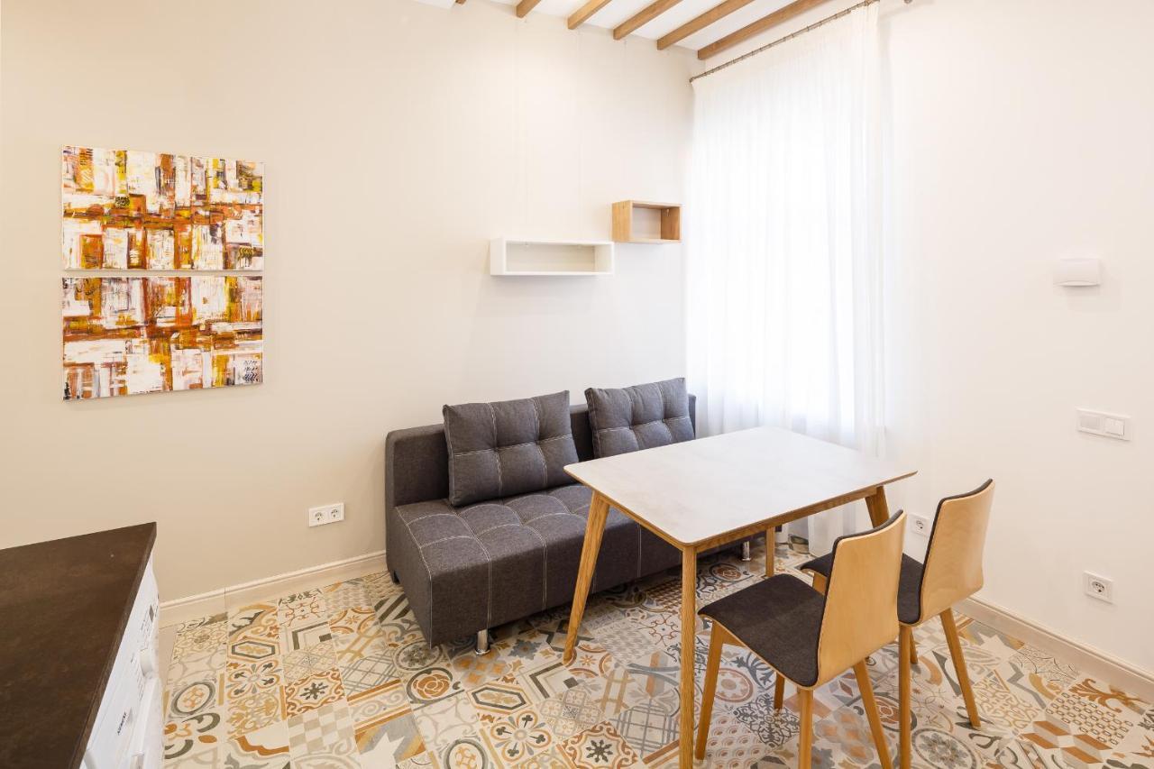 Palace view apartments - 24 Kopernyka str. Lviv Bagian luar foto